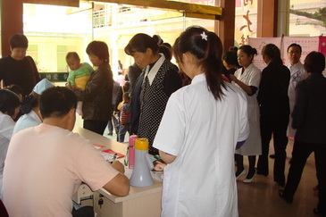 郑州市郑飞医院 - 关爱老区母亲健康,百例免费宫颈修复术